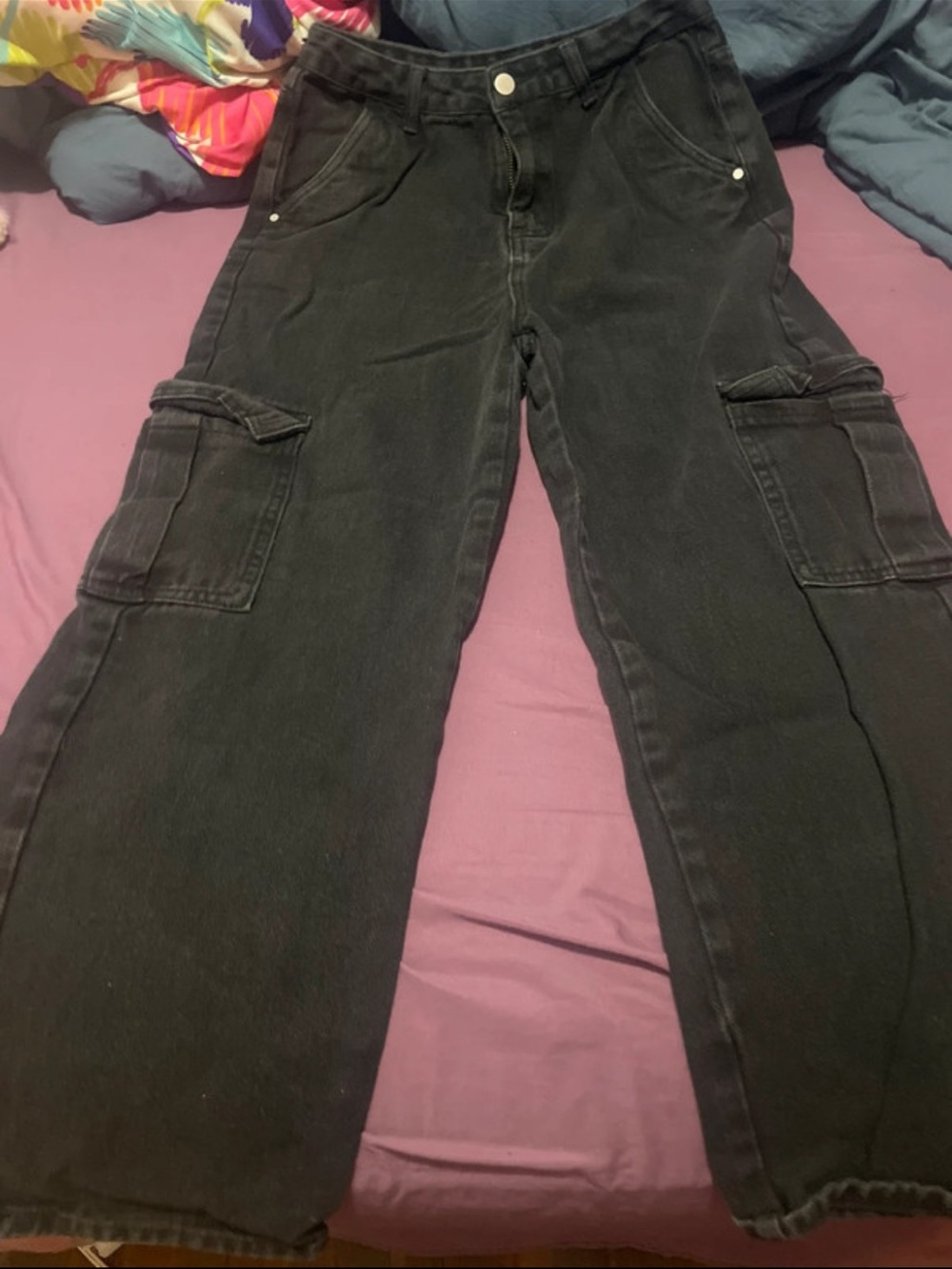 Black Cargo Jeans - Classic Utility Style